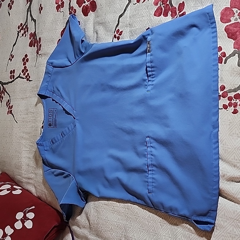 Figs scrub top Small